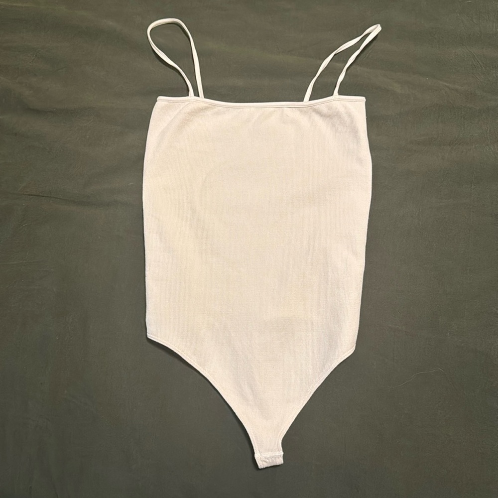 Good American ribbed spaghetti strap bodysuit